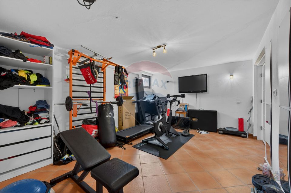 Vila cu design spectaculos, tehnologie smart & lifestyle complet