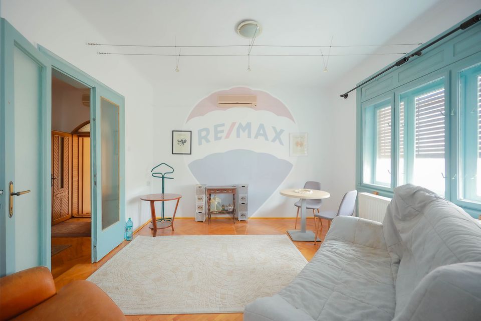 4 room House / Villa for sale, Central area