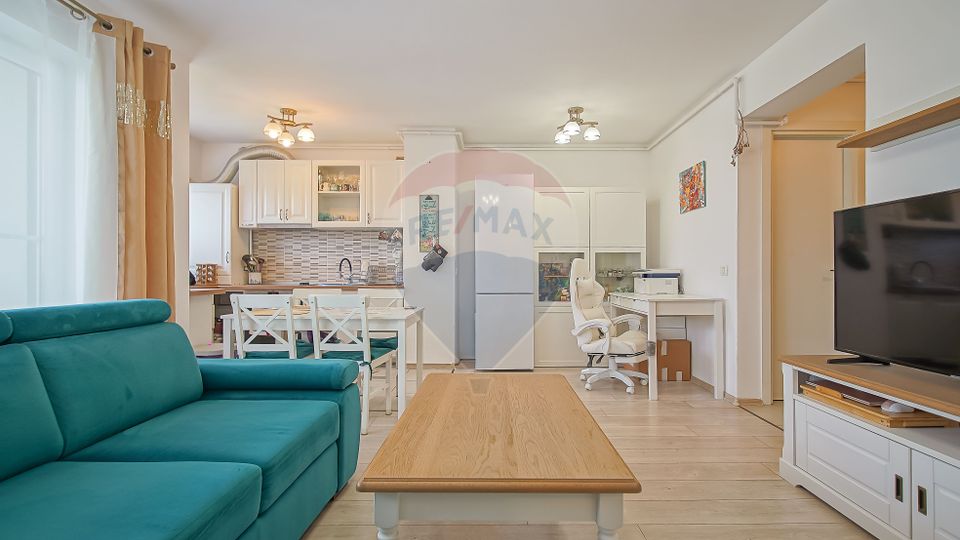 Apartament cu 2 camere de vânzare, Top City-Tractorul, comision 0%