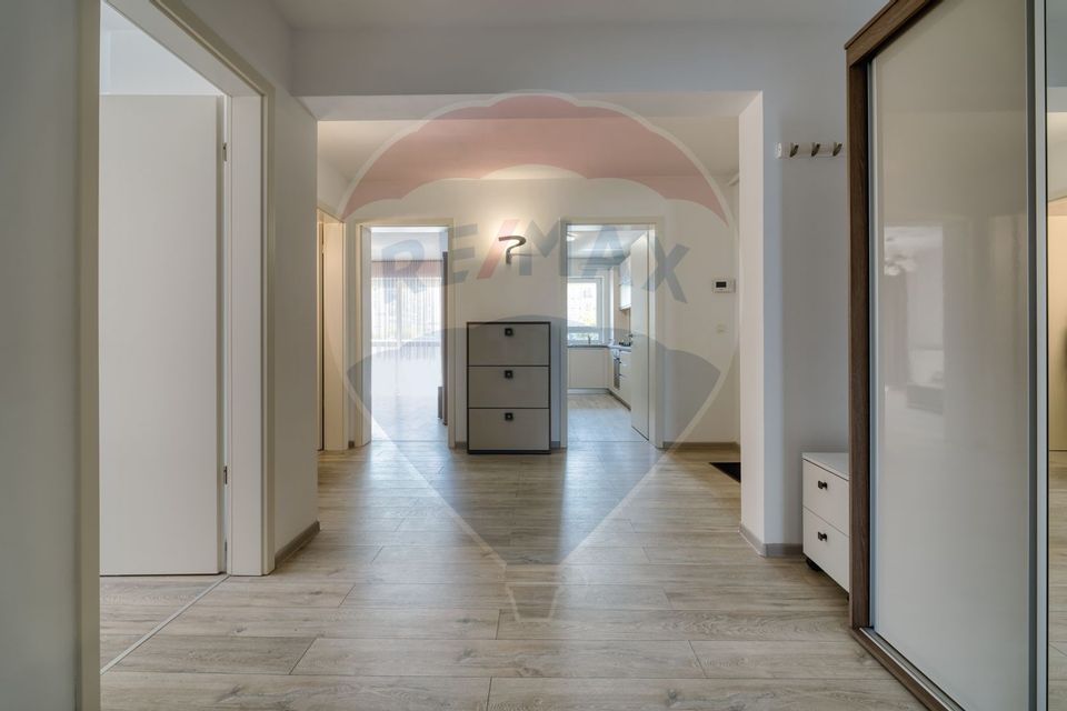 3 room Apartment for rent, Tractorul area