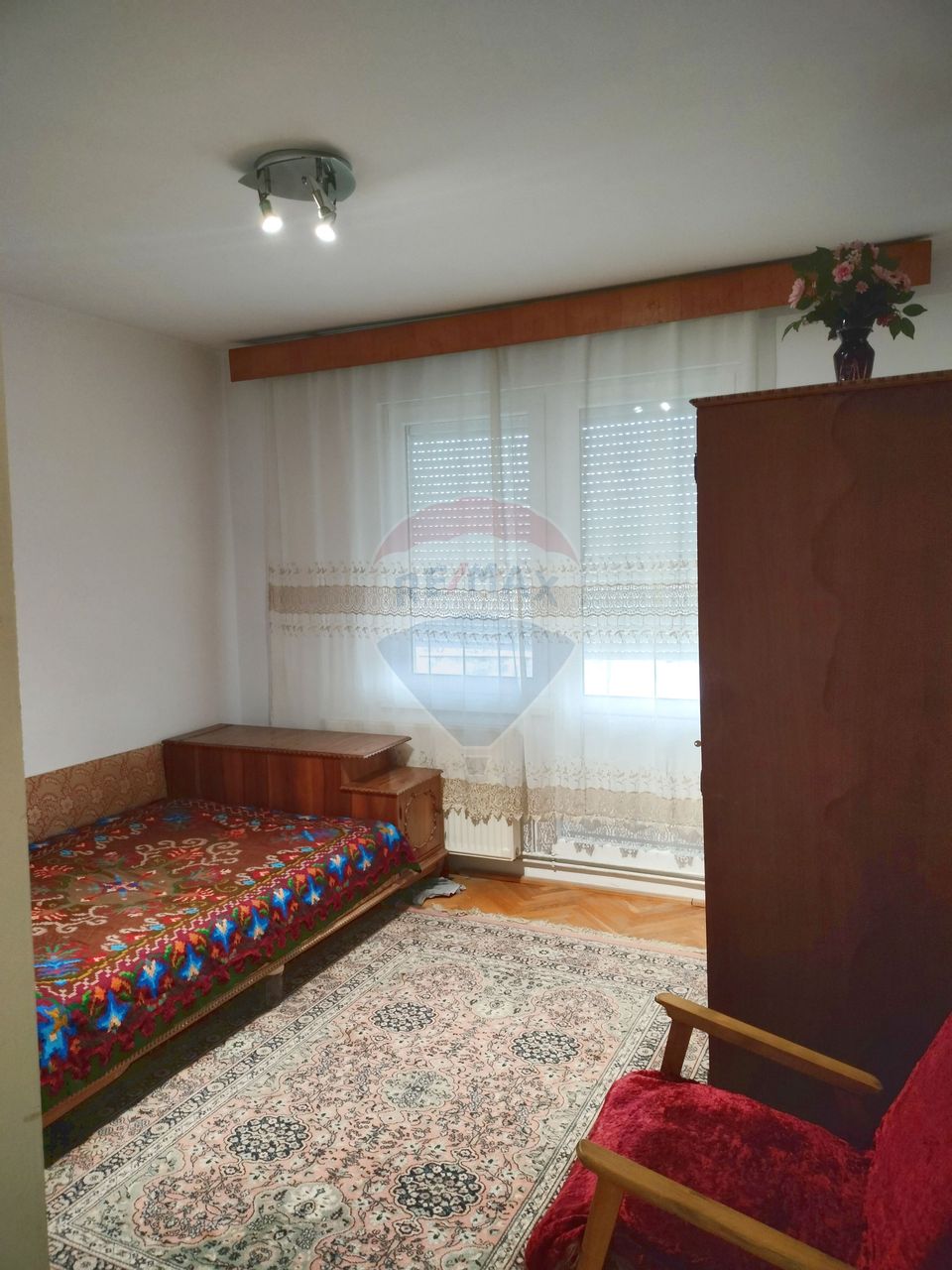 Apartament doua camere decomandat - cartier Tineretului Tarnaveni