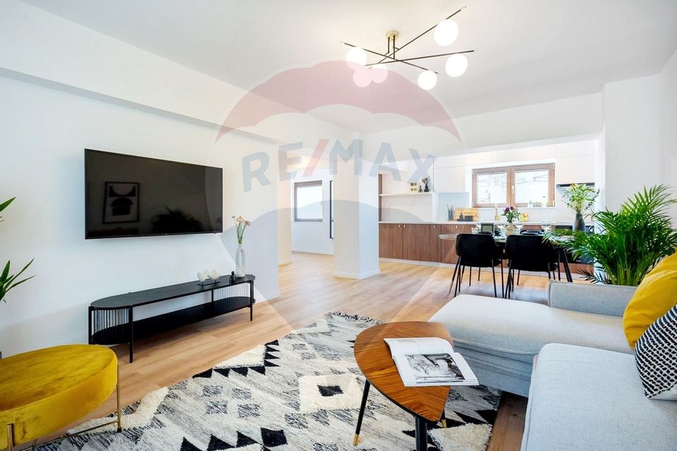 Panoramic View | 3 Rooms 77sqm Ultra-Modern | Unirii Square