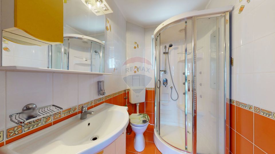 7 room House / Villa for sale, Ghimbav Livada area