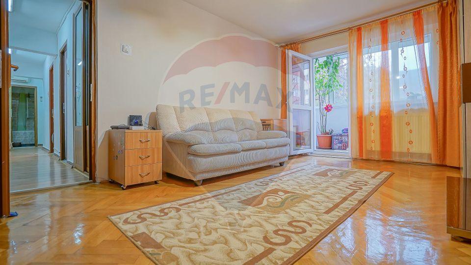 Apartament cu 3 camere, Racadau