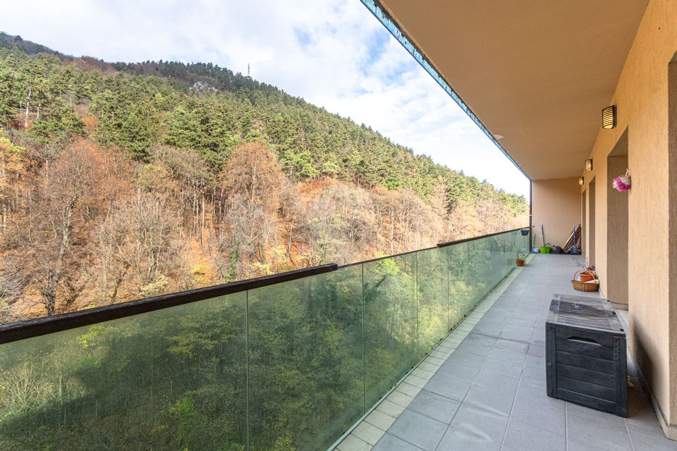 Apartament cu 4 camere de închiriat Tampa Gardens Racadau etaj 10/12