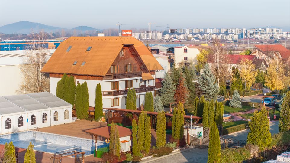 HOTEL,PISCINA SI CORT DE EVENIMENTE | 18080 MP TEREN | GRIVITEI BRASOV