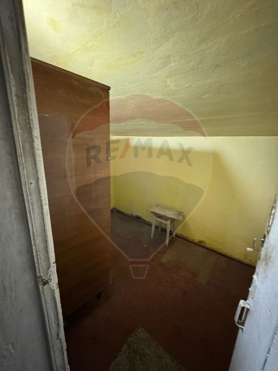 Casă / Vilă cu 3 camere în Răchitosu