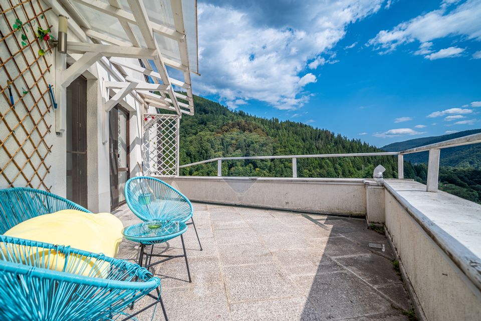 Exclusive apartment in Sinaia 3 rooms | Terrace with superb view