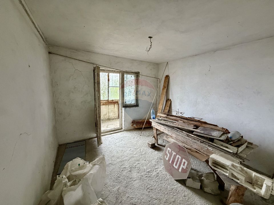 Apartament cu 4 camere