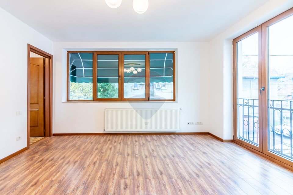 4-5 Bedroom Villa in Floreasca | Ideal for Residential or Office