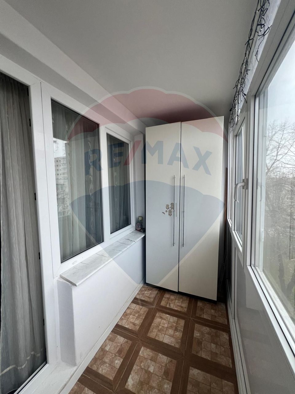 Apartament 4 camere in zona Ozana