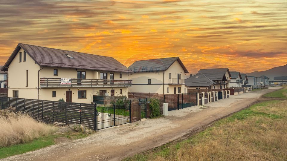 COMISION 0% | Casă tip duplex de vânzare | 5 camere | Cartier Izvor |