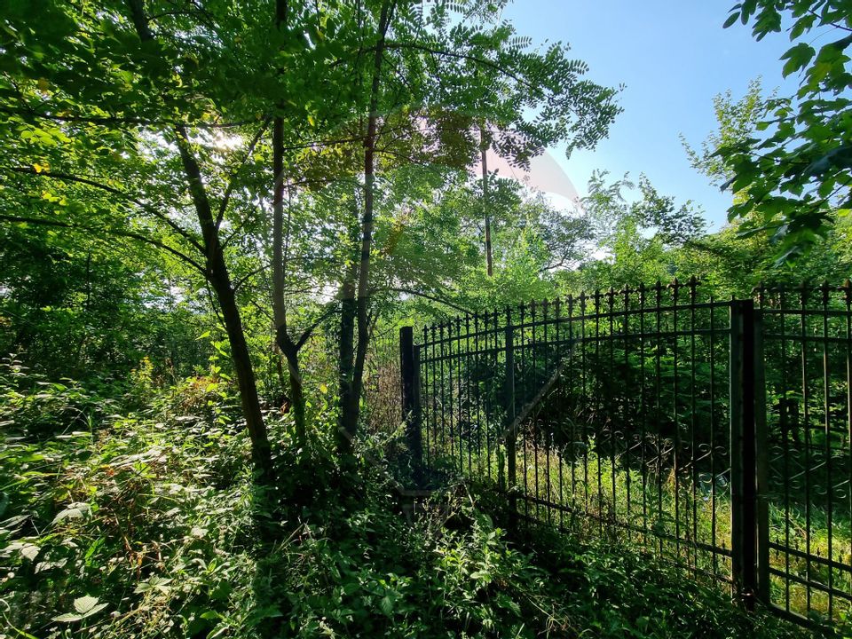 Teren cu Casa Veche in suprafata de 6000 mp, Breaza de Jos -Parcelabil