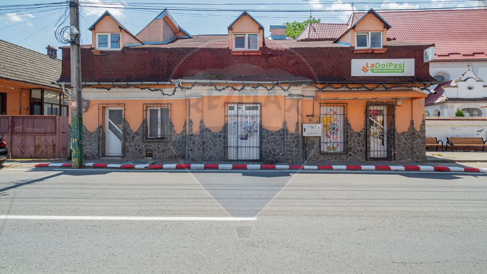 140sq.m Commercial Space for sale, Baciu area