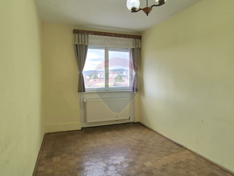 2 room Apartment for sale, Est area