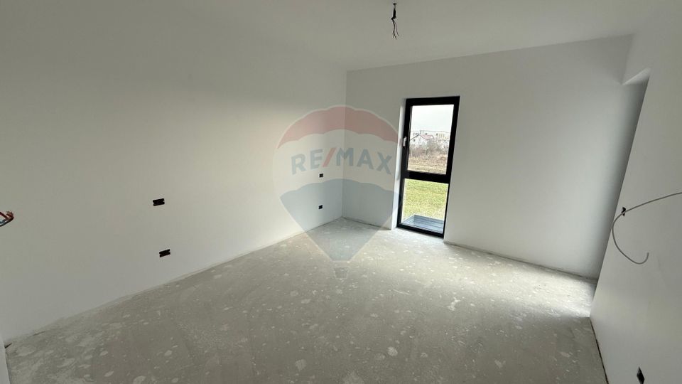 4 room House / Villa for sale, Obor area