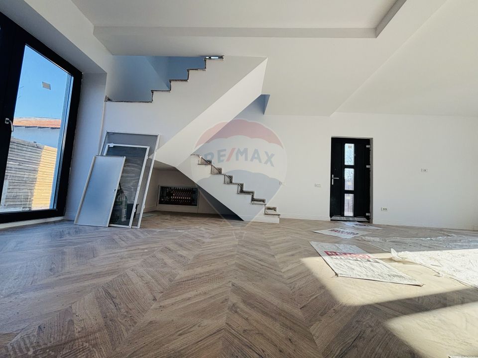 4 room House / Villa for sale