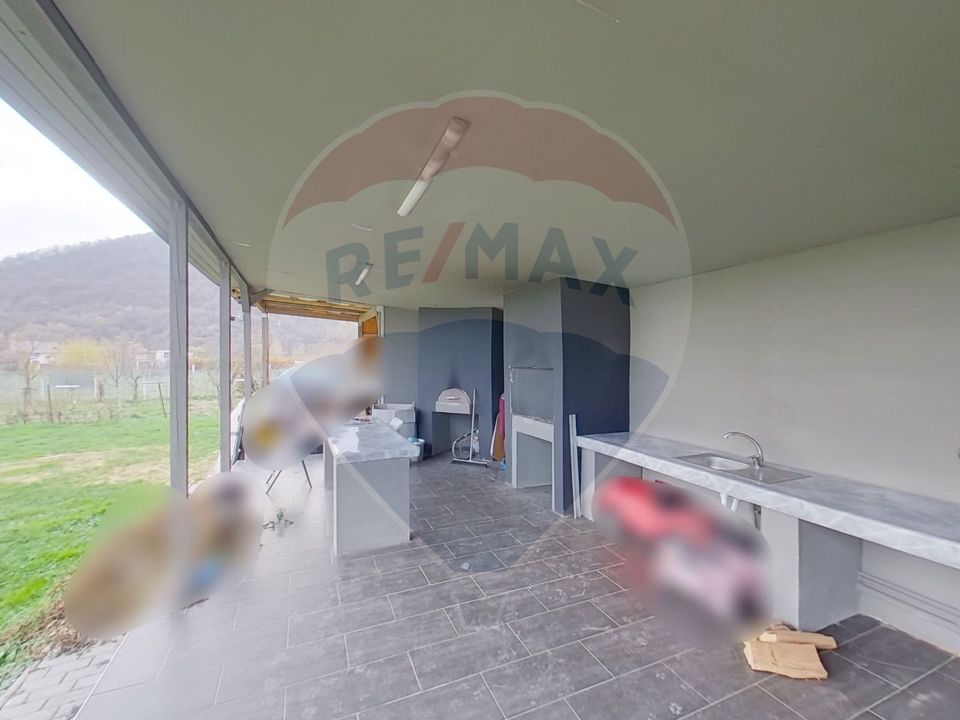 6 room House / Villa for sale, Est area