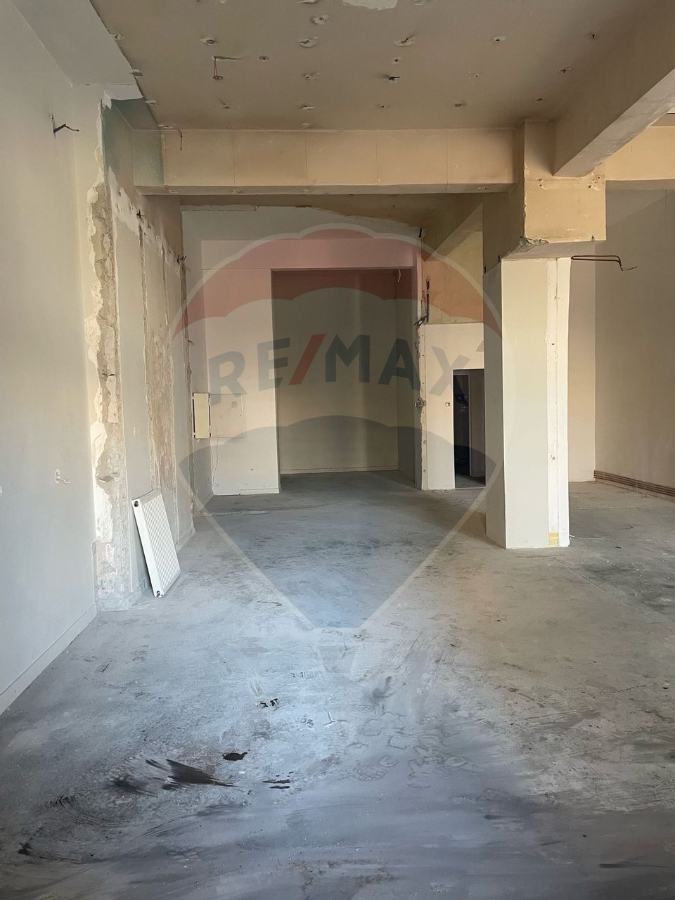0% COMISION - Spatiu comercial de inchiriat - 91mp - Interservisan