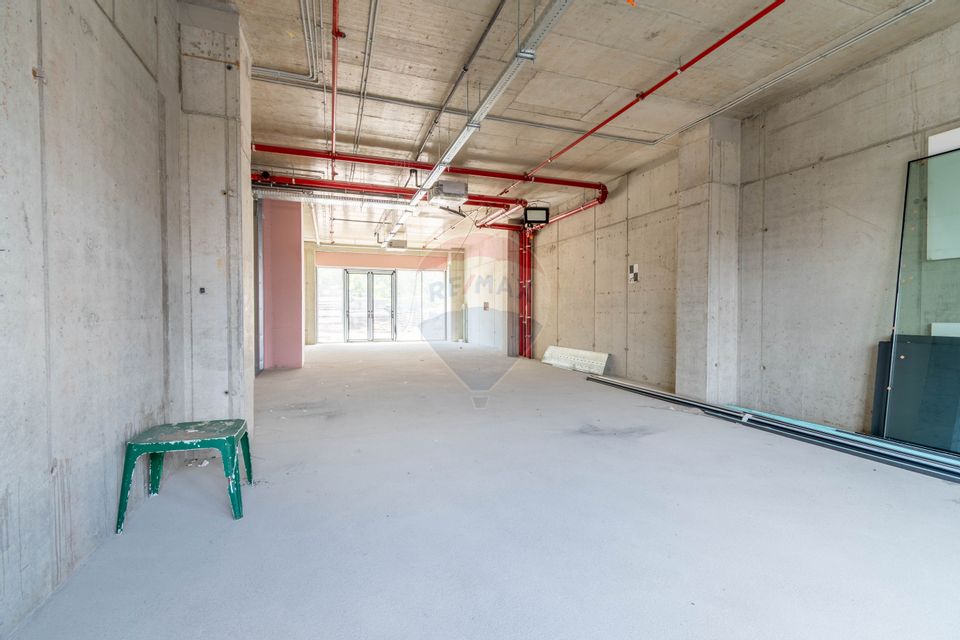 De vanzare spatiu comercial de 90 mp in Proiectul Maurer