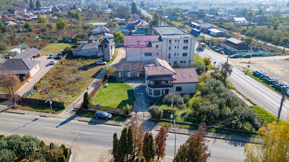 Vilă cu 7 camere de vânzare în zona Centrală Orașul  BUHUȘI