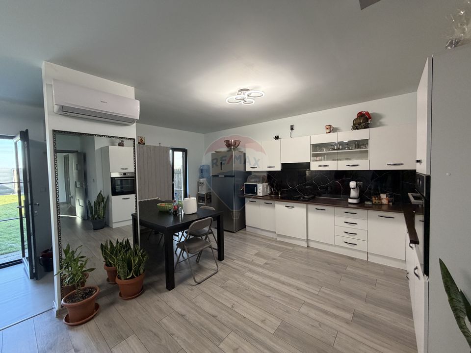 4 room House / Villa for sale, Nord area