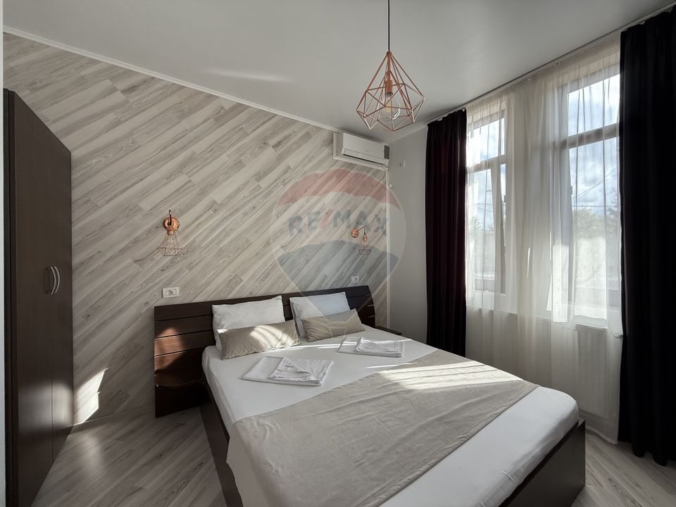 Casa / Pensiune cu 12 camere de vânzare în zona Eforie Sud Constanta