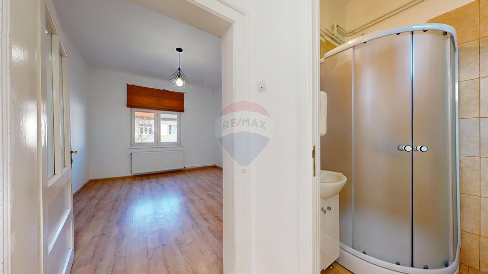 135sq.m Office Space for rent, Aurel Vlaicu area