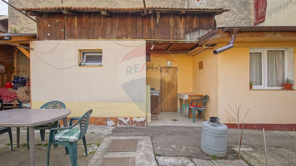 3 room House / Villa for sale, Brasovul Vechi area