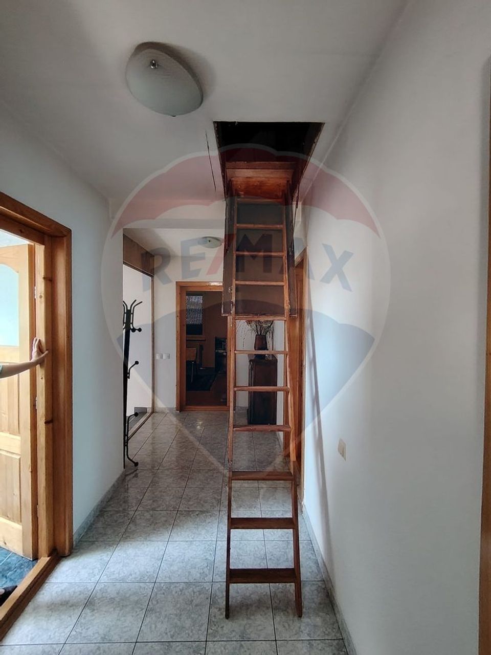 8 room House / Villa for sale, Central area