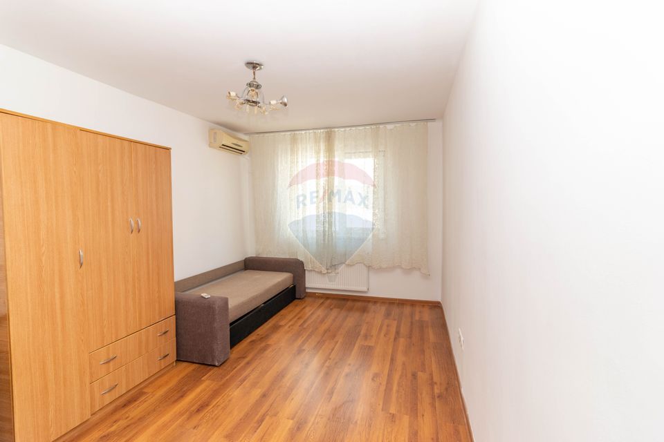 Studio for sale, central heating, near Bd. Uverturii