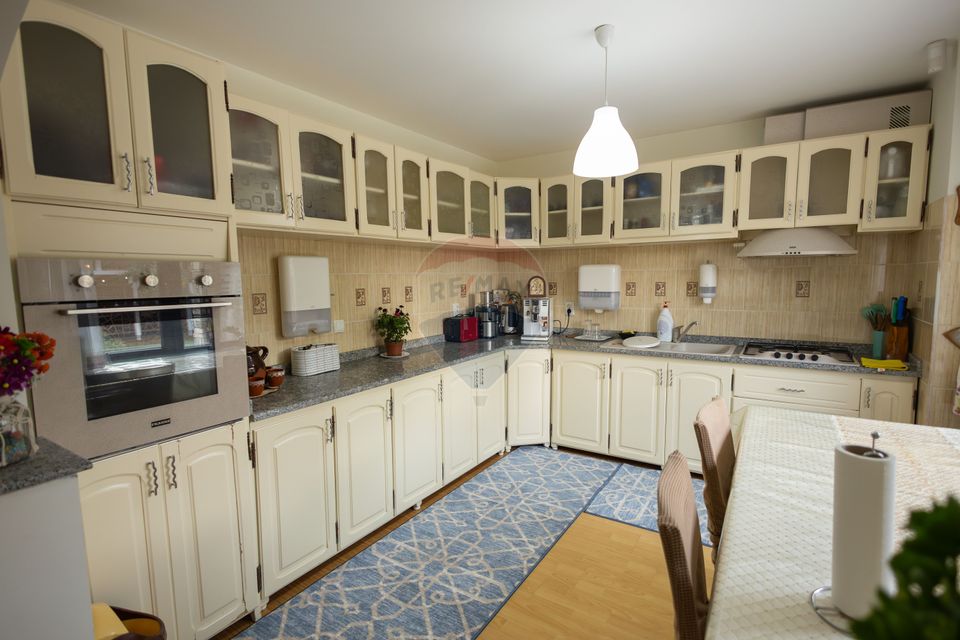 340sq.m Proprietate specială for sale