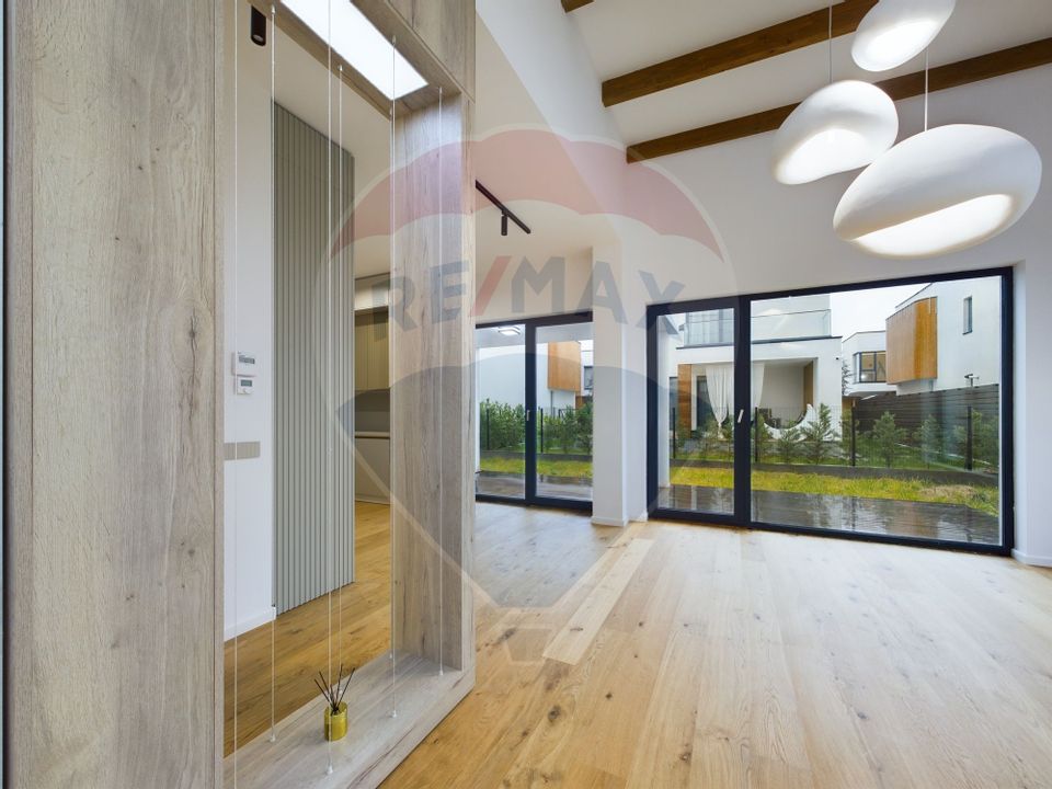 5 room House / Villa for sale