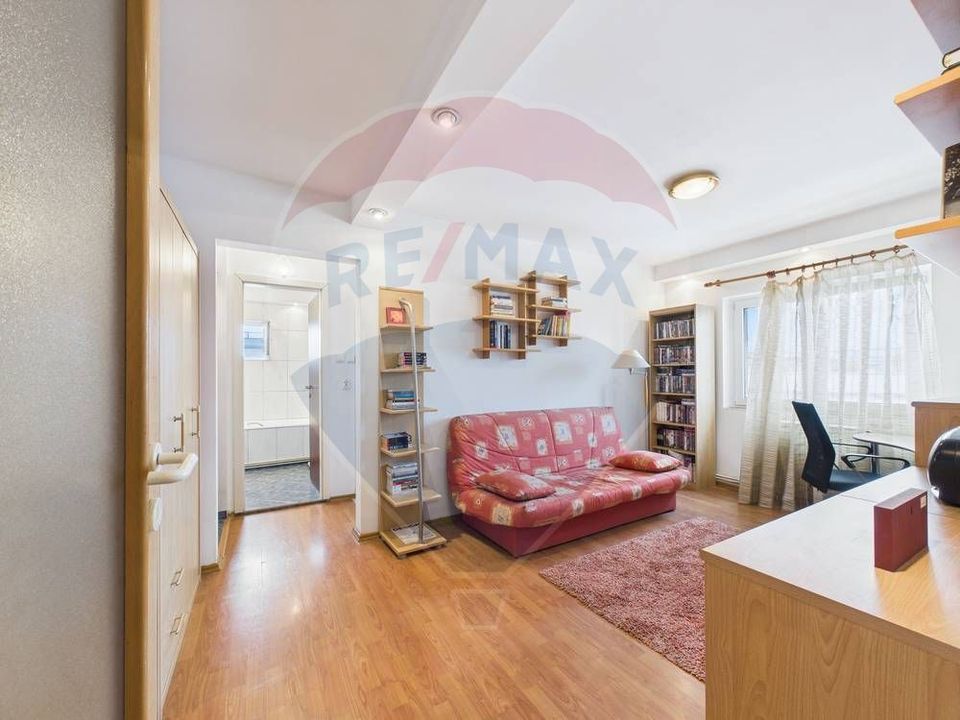 De vanzare Apartament cu 3 camere mobilat utilat în zona Baneasa