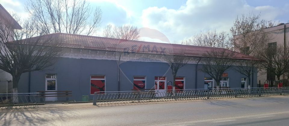 Spațiu comercial de vânzare in Breasta