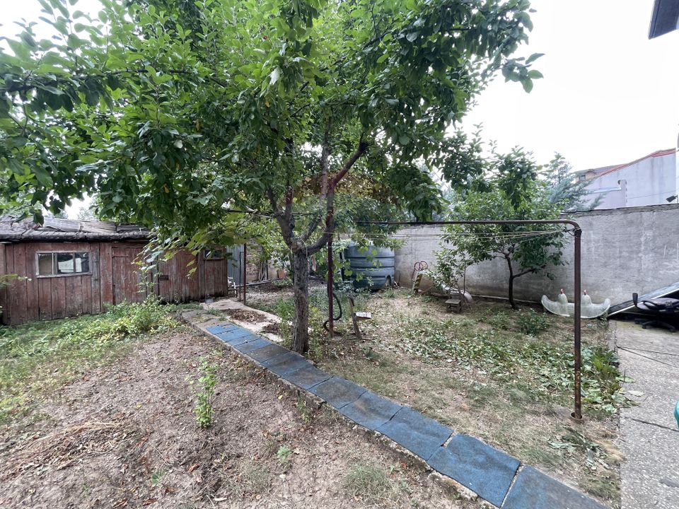 5 room House / Villa for sale, Bucurestii Noi area