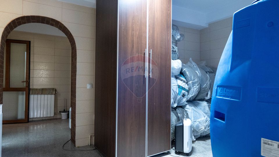 Oferta - vanzare pensiune 10 camere si casa de vacanta, Slanic Prahova