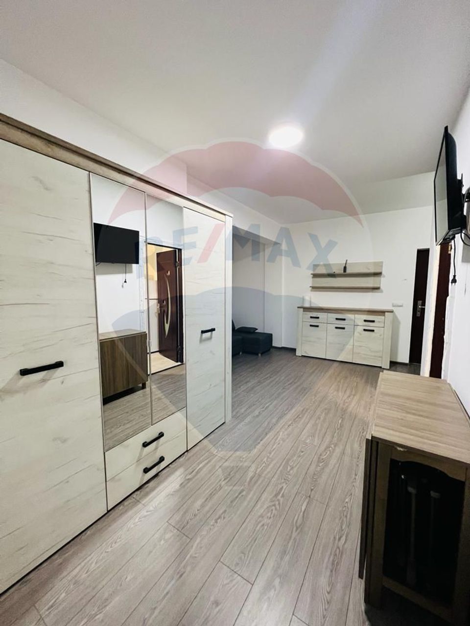 Apartament cu o cameră de închiriat