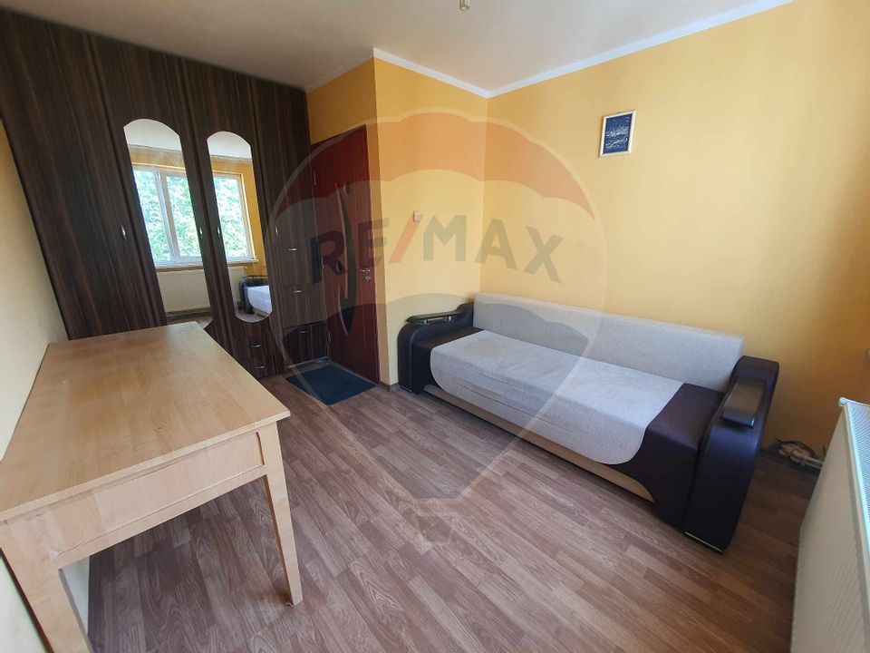 Apartament 2 camere de vanzare la L-uri, in Micro 19