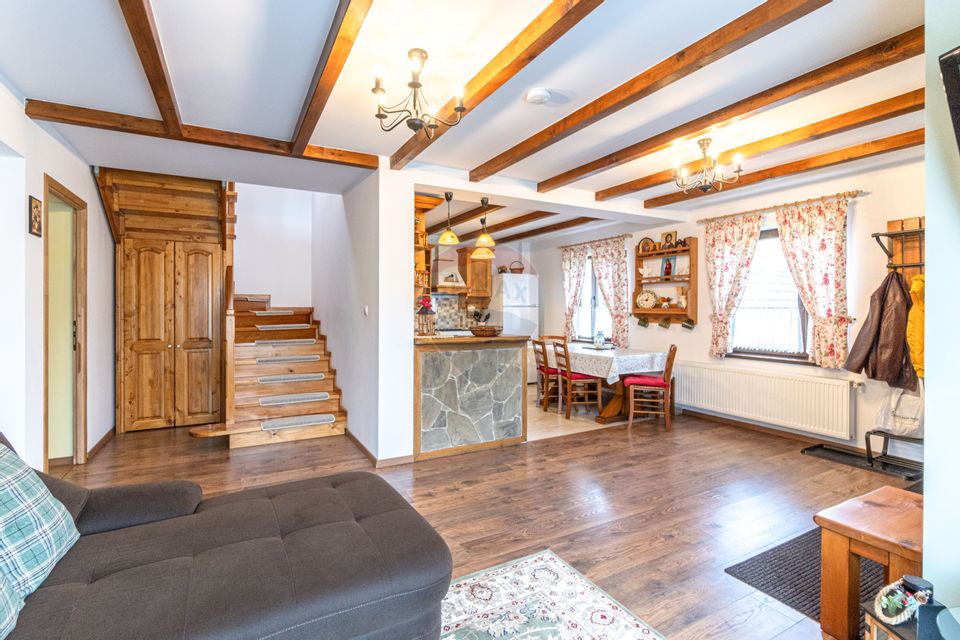 6 room House / Villa for sale