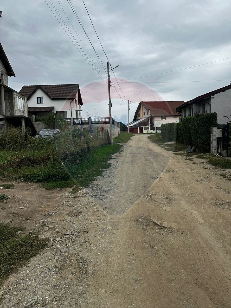 TEREN INTRAVILAN 500 MP DE VANZARE– SURA MARE JUD. SIBIU