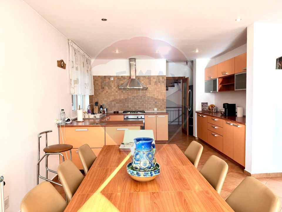 INCHIRIERE Vila 5 camere Otopeni/ Ferme