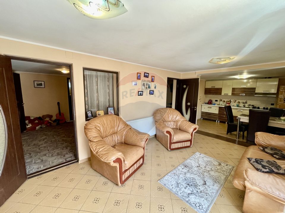 6 room House / Villa for sale