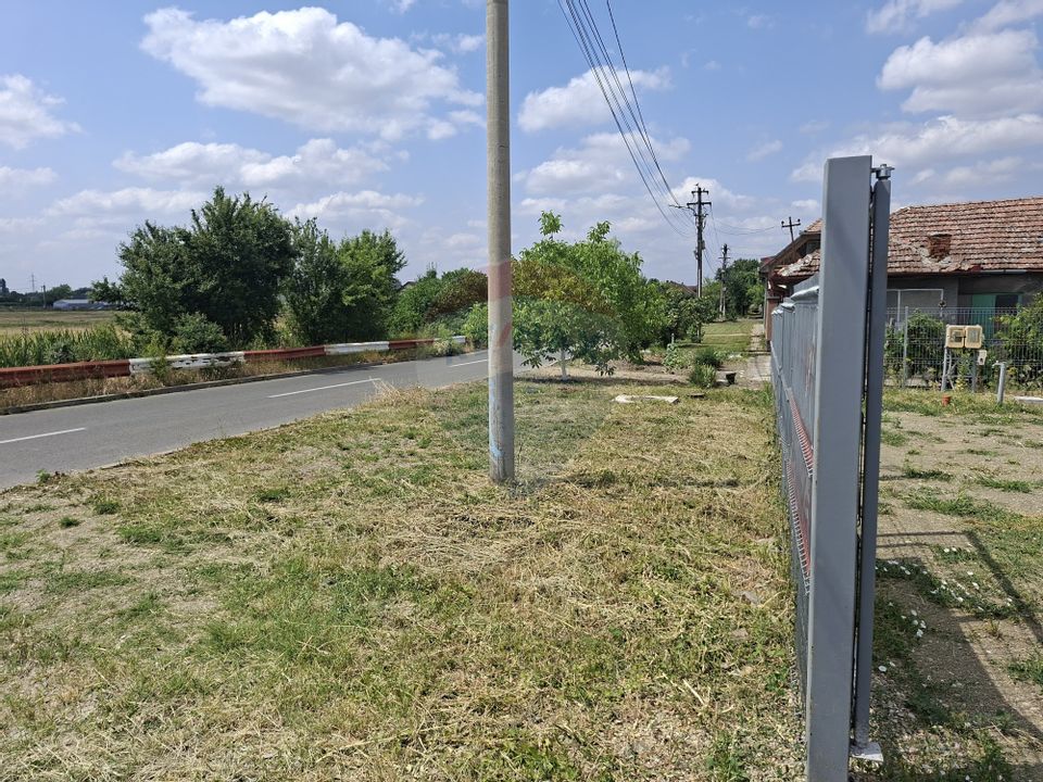 Teren logistic 907 mp de închiriat/ Aurel Vlaicu