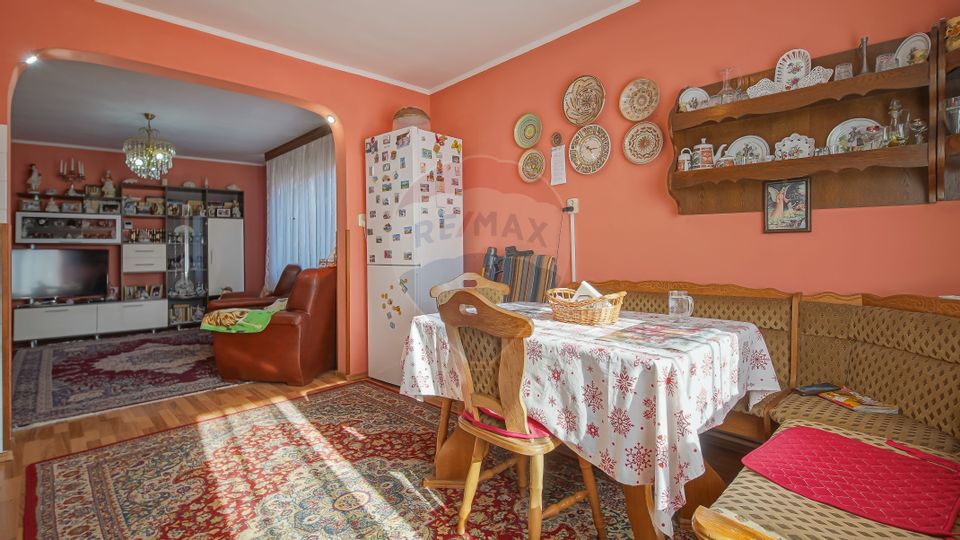 Casă spațioasă și practică, aproape natură si oraș- Cartier Dârste