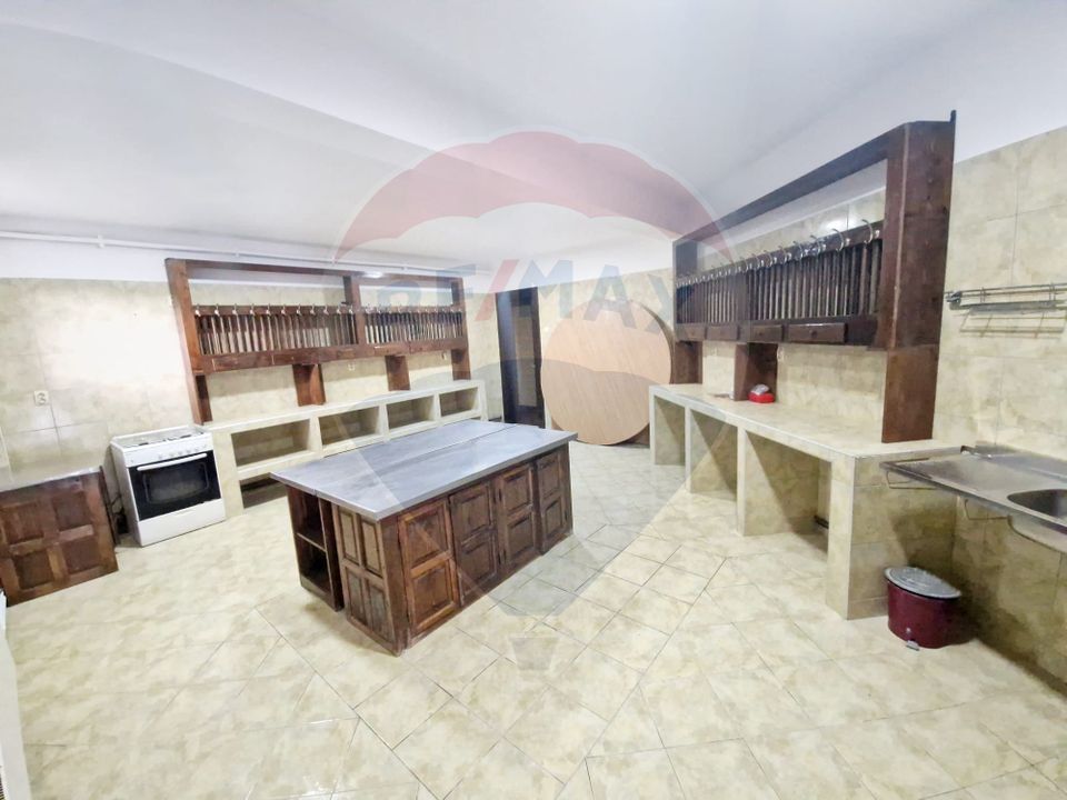 16 room Hotel / Pension for sale