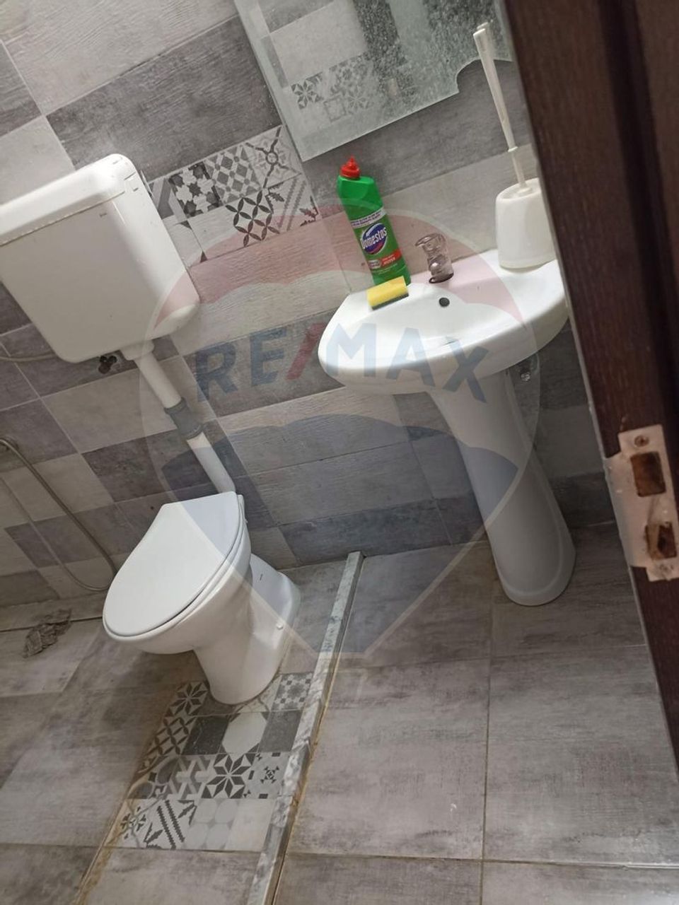 Pensiune 20 camere de vânzare  zona Gradiste - Preluare chiriaş