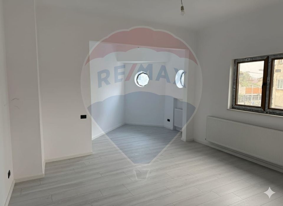 VANZARE Apartament cu 3 camere in zona Dacia