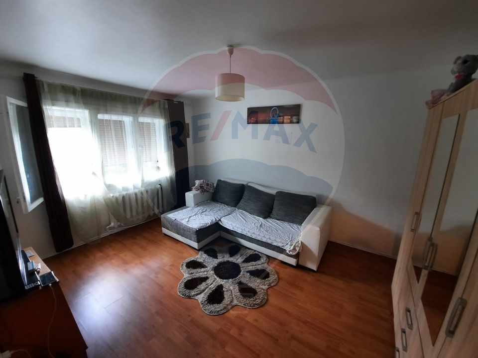 Apartament cu 2 camere de închiriat în zona Sud