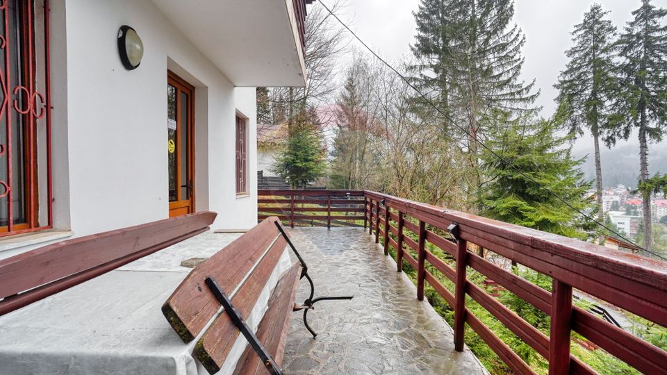 Vilă de vânzare în Predeal – vedere panoramică către pârtia de schi